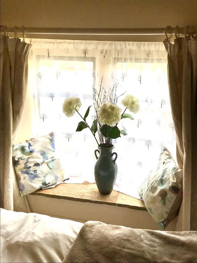 Dove Cottage Bisley  Екстер'єр фото
