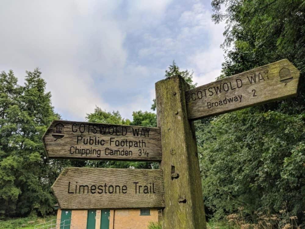 Dove Cottage Bisley  Екстер'єр фото