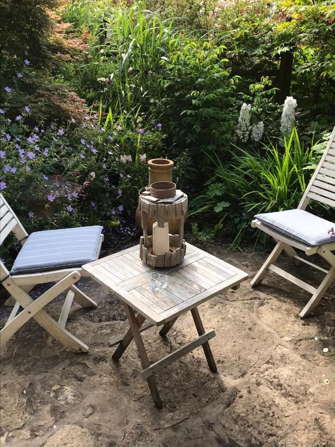 Dove Cottage Bisley  Екстер'єр фото
