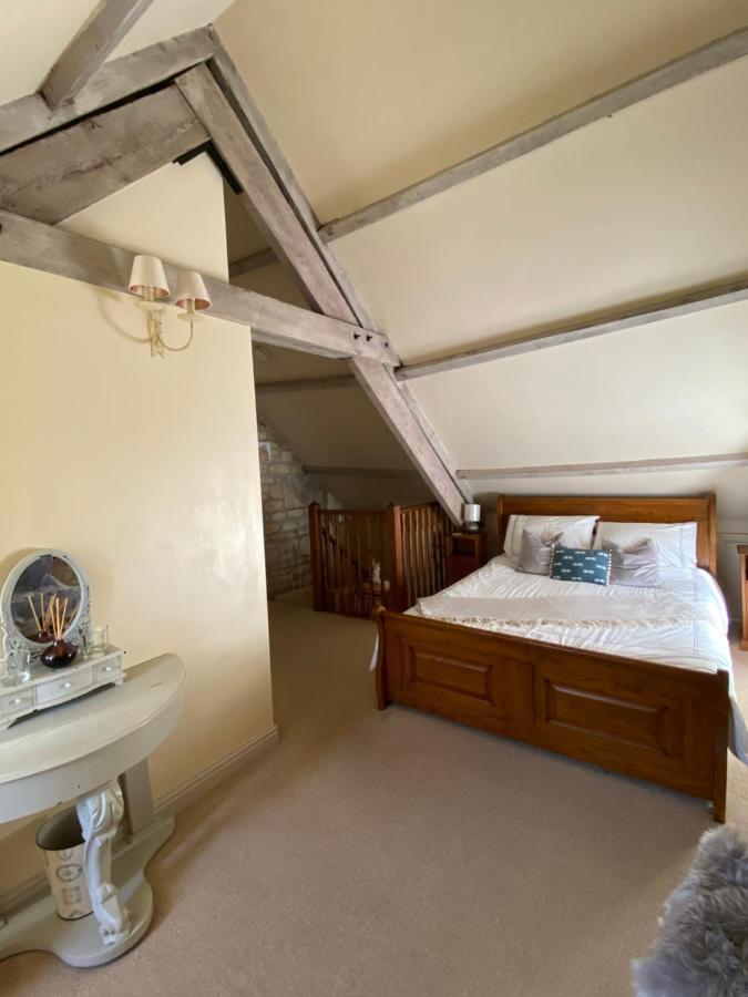 Dove Cottage Bisley  Екстер'єр фото