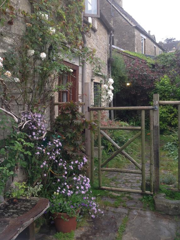 Dove Cottage Bisley  Екстер'єр фото